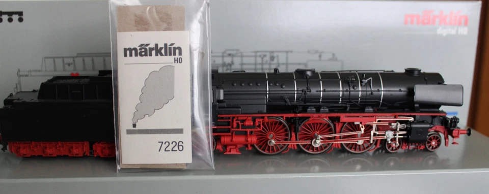 Märklin 37102 unbespielte Dampflok  DB BR 01 1087 digital, Sound(Glocke,Pfiff) - Bild 2 von 4