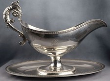 SAUCIERE ARMORIEE A PLATEAU FIXE - ARGENT MASSIF (VIEILLARD) - MARTIAL FRAY 1820