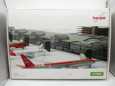 1:1000   Herpa  Wings  570206    /   Airport Terminal Set   /   OVP