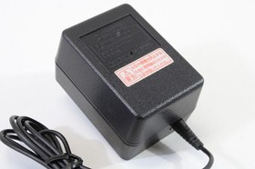 Nintendo OEM Super Famicom SFC FC Power AC Adapter HVC-002 & 3rd AV Cable Japan