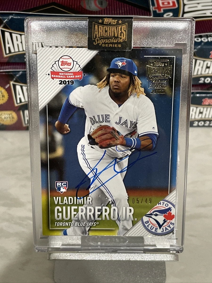 2022 Topps Archives Signature Series VLADIMIR GUERRERO JR. 2019 RC AUTO /49