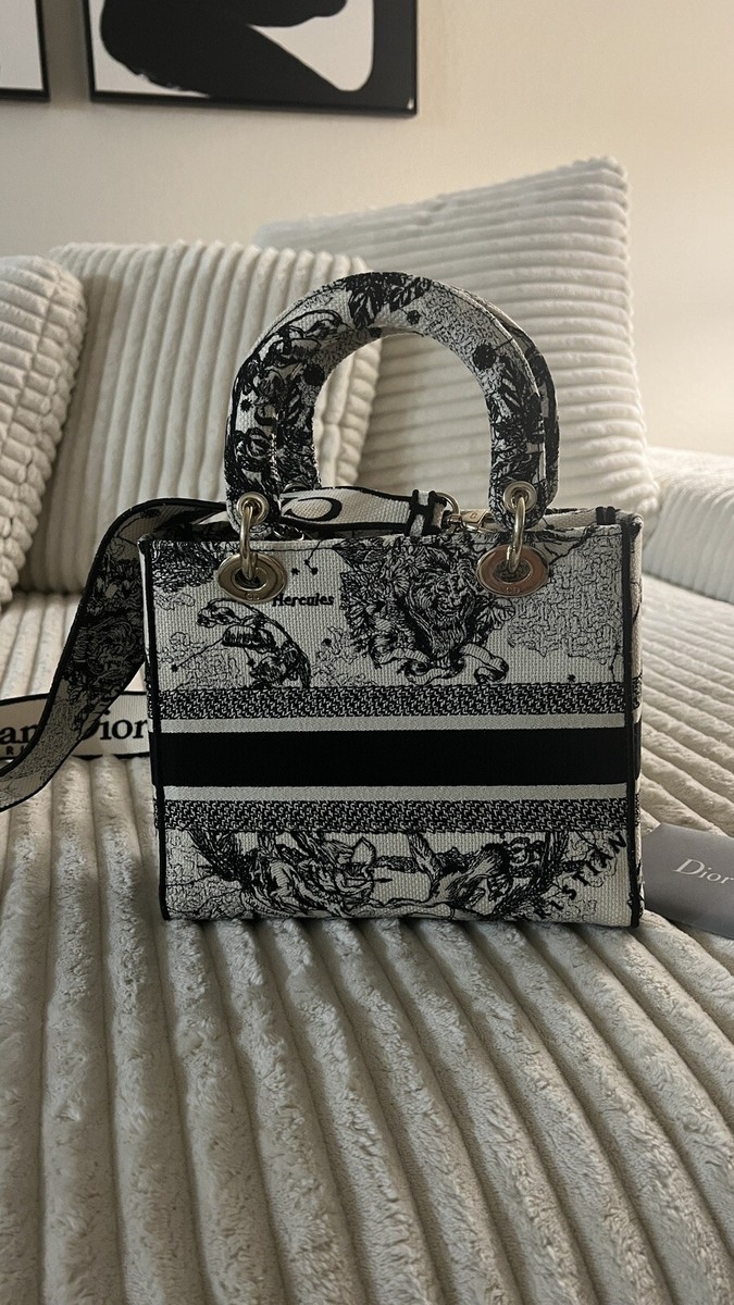 NEW Medium Lady D-Lite Bag Latte and Black Toile de Jouy NEW Medium Lady D-Lite Bag Latte and Black Toile de Jouy