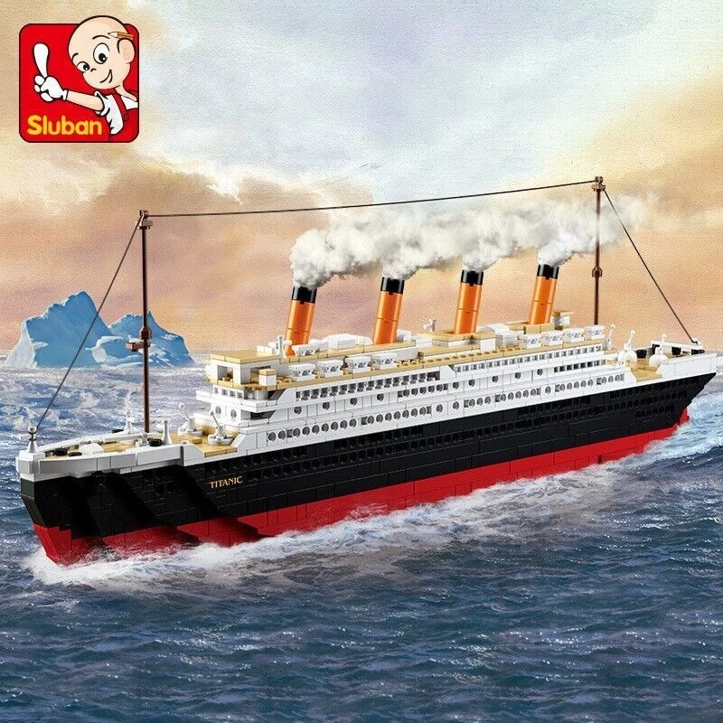 Building Blocks MOC Military Titanic Cruiser Warship Bricks Model Toys -SB0577 - Image 2 of 4