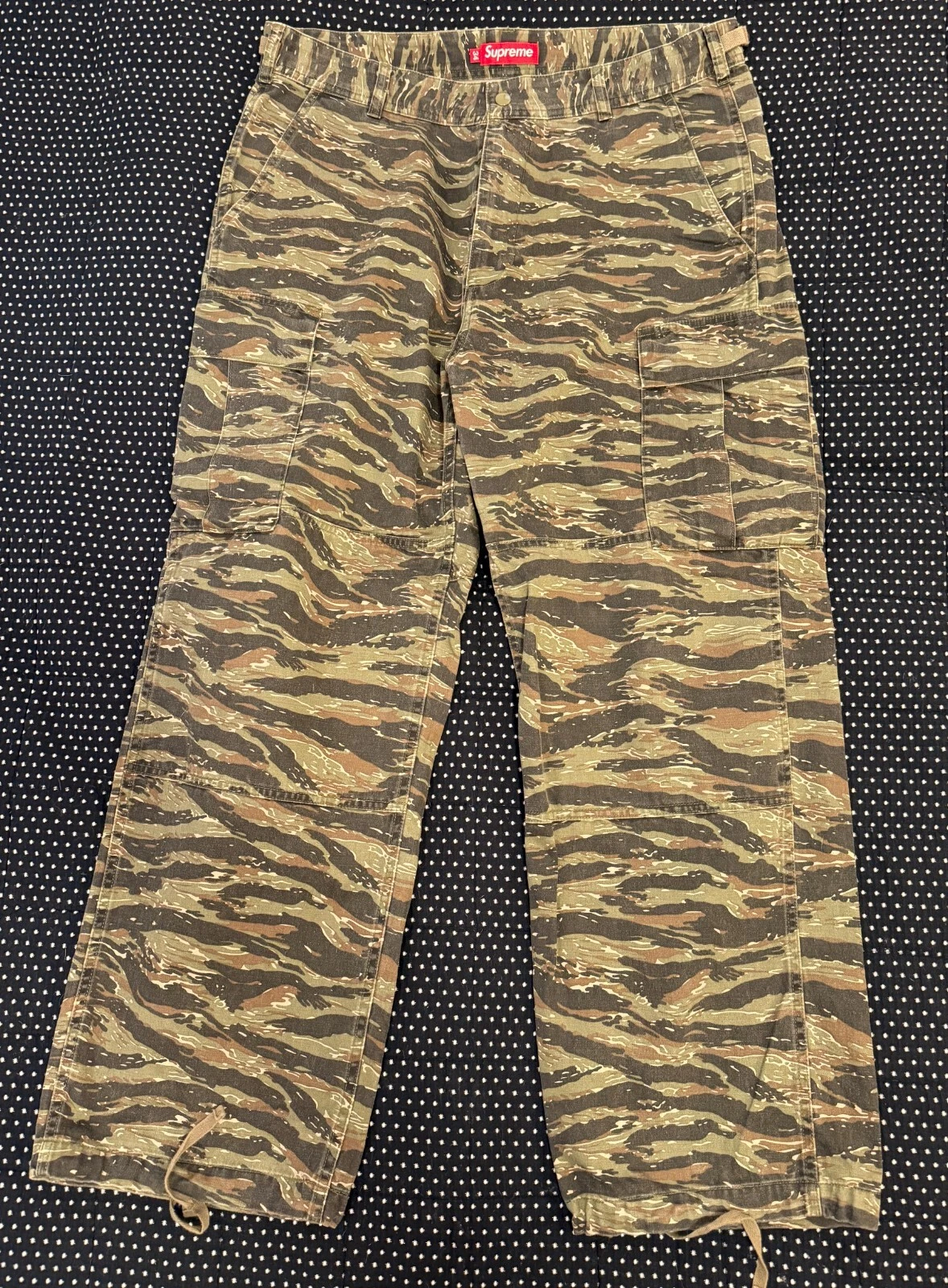 Pantalon cargo camouflage rayure tigre vert olive Supreme SS24 34 + sac