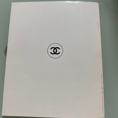 CHANEL 1991 Cruise Collection Catalog From Japan used - Picture 8 of 8