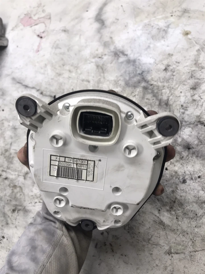 Velocímetro medidor Triumph Rocket III 3 Touring 14 Foto 4 de 4