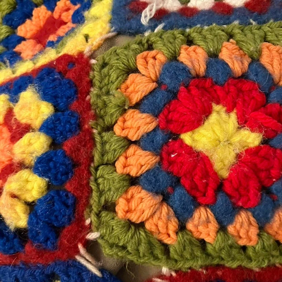 Manta cuadrada de ganchillo abuela multicolor vintage hecha a mano edredón afgano Foto 4 de 4