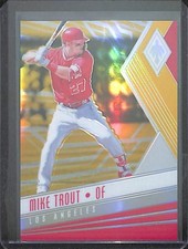 2018 Panini Phoenix Baseball Gold Prizm #7 Mike Trout No 7 of 10