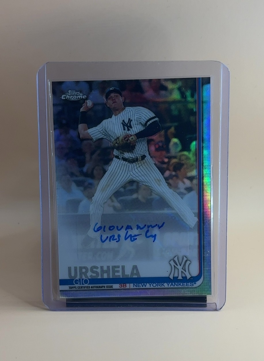 2019 Topps Chrome Update Target Gio Urshela #CUA-GU Autograph