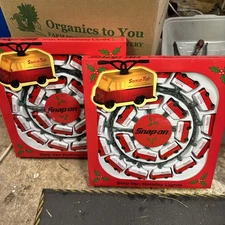 2 Snap-On Tools 1950s Step Van Truck Holiday Lights NEW Old Stock Christmas 2002