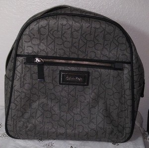 calvin klein key item signature backpack