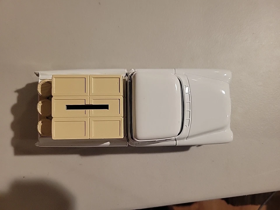 Camioneta pickup ERTL 1/25 1955 Bank Tiny Lund Fish Camp con CAJA ORIGINAL Foto 3 de 4