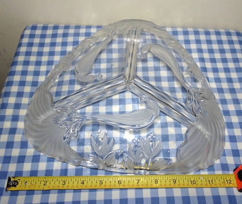 Mikasa Crystal Frosted Peacock Tulip 3 Part 12" Divided Relish Tray - Picture 4 of 8