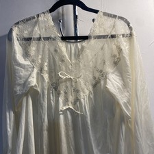 Vintage Sears Night Gown with Lace Trimming long sleeve Size Med 12/14 Cream