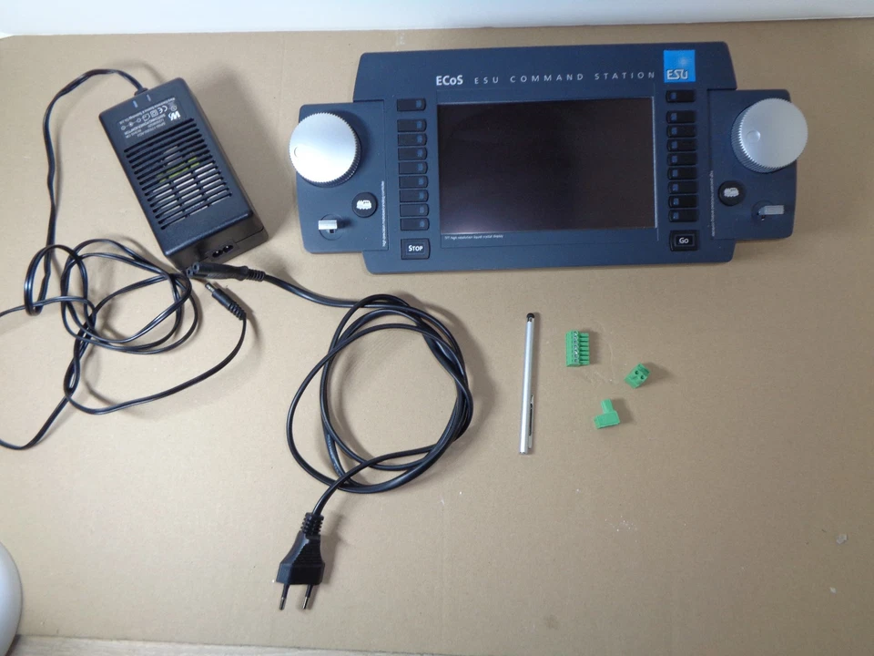 ESU 50200, ECoS 2 Zentrale, 15-21 Volt einstellbar, OVP., getestet, Kleinteile - Bild 2 von 4