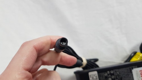 Dell 5u092 Genuine Original 19.5V 3.34A Laptop Power Supply with Mains Cable - Picture 2 of 12