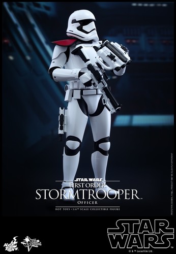 All-New Hot Toys 1/6 MMS334 Star Wars: The First Order Stormtrooper Officer - Picture 4 of 11