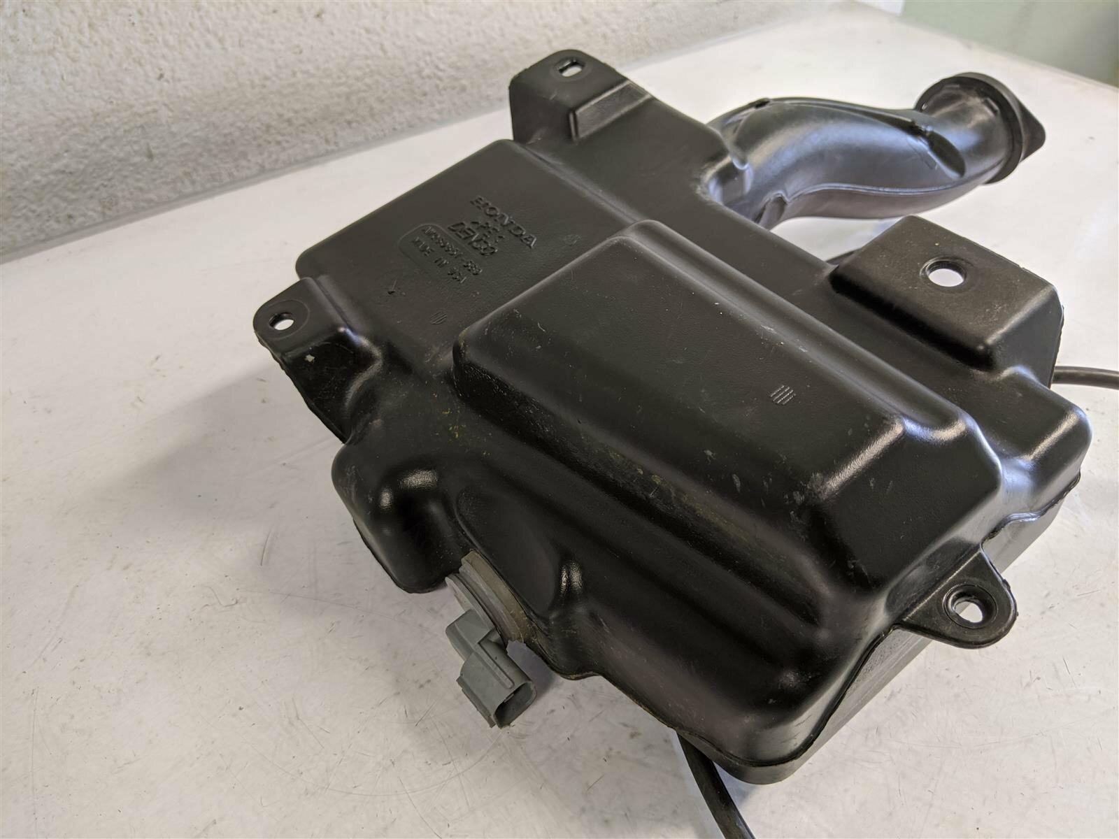 17 18 19 20 Acura Nsx Windshield Washer Fluid Tank Bottle 76841-T6n-A01 Oem