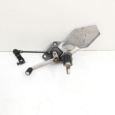 Kawasaki ZZ-R 600 D Footpeg System Left Footpeg Support Plate