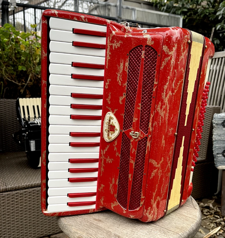 Rare Red Gigante Piano Accordion 34 48 by Julio Giulietti - Image 2 of 4