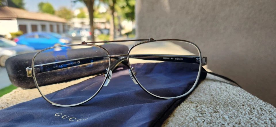 Gafas de sol Gucci 100% auténticas monturas color rojo y verde Foto 3 de 4