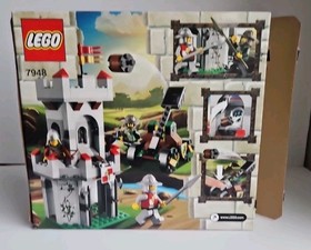 LEGO Castle Kingdoms Set 7948 Outpost Attack 100% Complete w/Box & Instructions