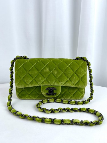 Chanel Classic Flap Mini Green Velvet Black HW Shoulder Bag Preowned Authentic