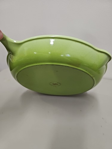 Le Creuset 30 Lime Green Cast Iron Enameled Skillet - Picture 7 of 24