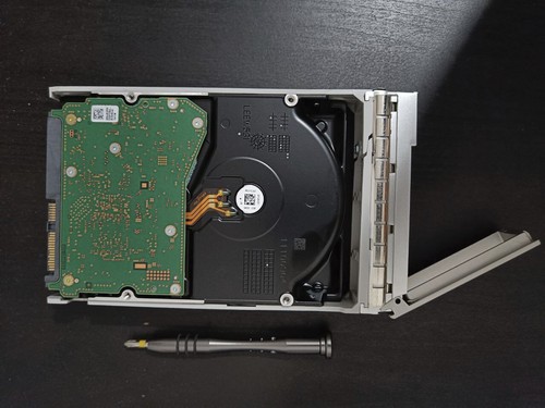 Sun Oracle WD Ultrastar 0F31067 14TB 7,2K 12Gb/s SAS 3,5" Festplatte HDD 7357761 - Bild 2 von 3