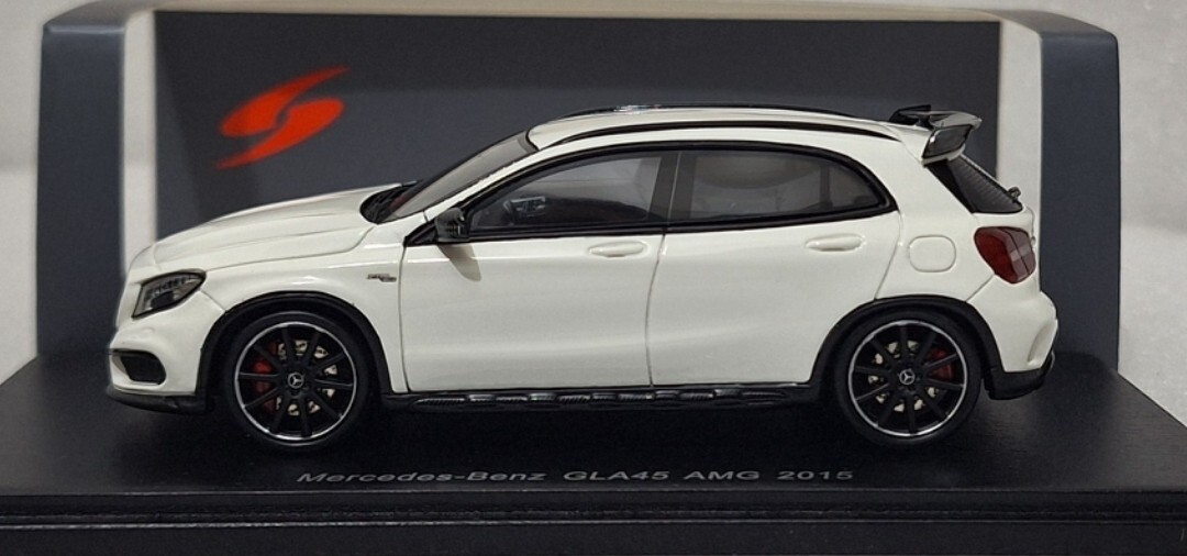 Mercedes-Benz GLA 45 AMG 2015 White 1:43 Spark S4911 EXTREMELY