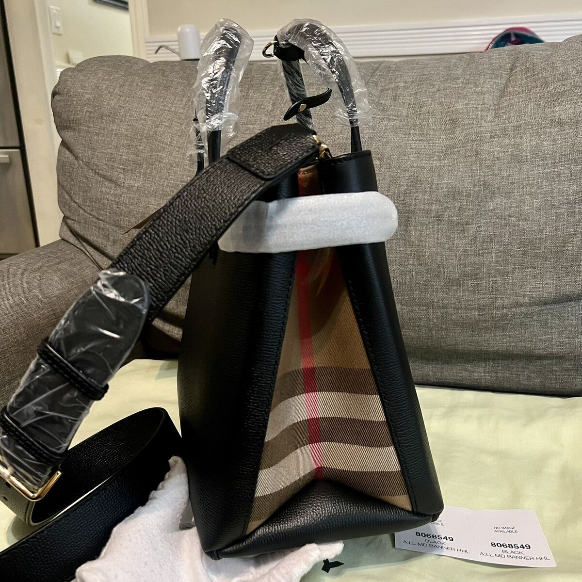 NWT Authentic Black Burberry House Check Medium Leather NWT Authentic Black Burberry House Check Medium Leather
