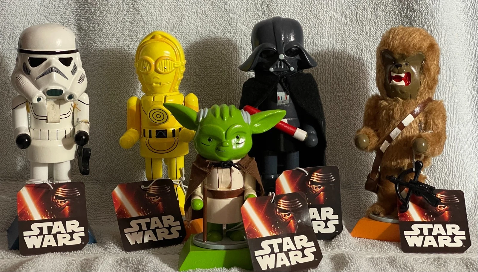 Lot Of 5 ~ 2015 Star Wars Nutcrackers ~ Disney ~ C3PO, YODA, VADER ~ W/Tags.
Opens in a new window o