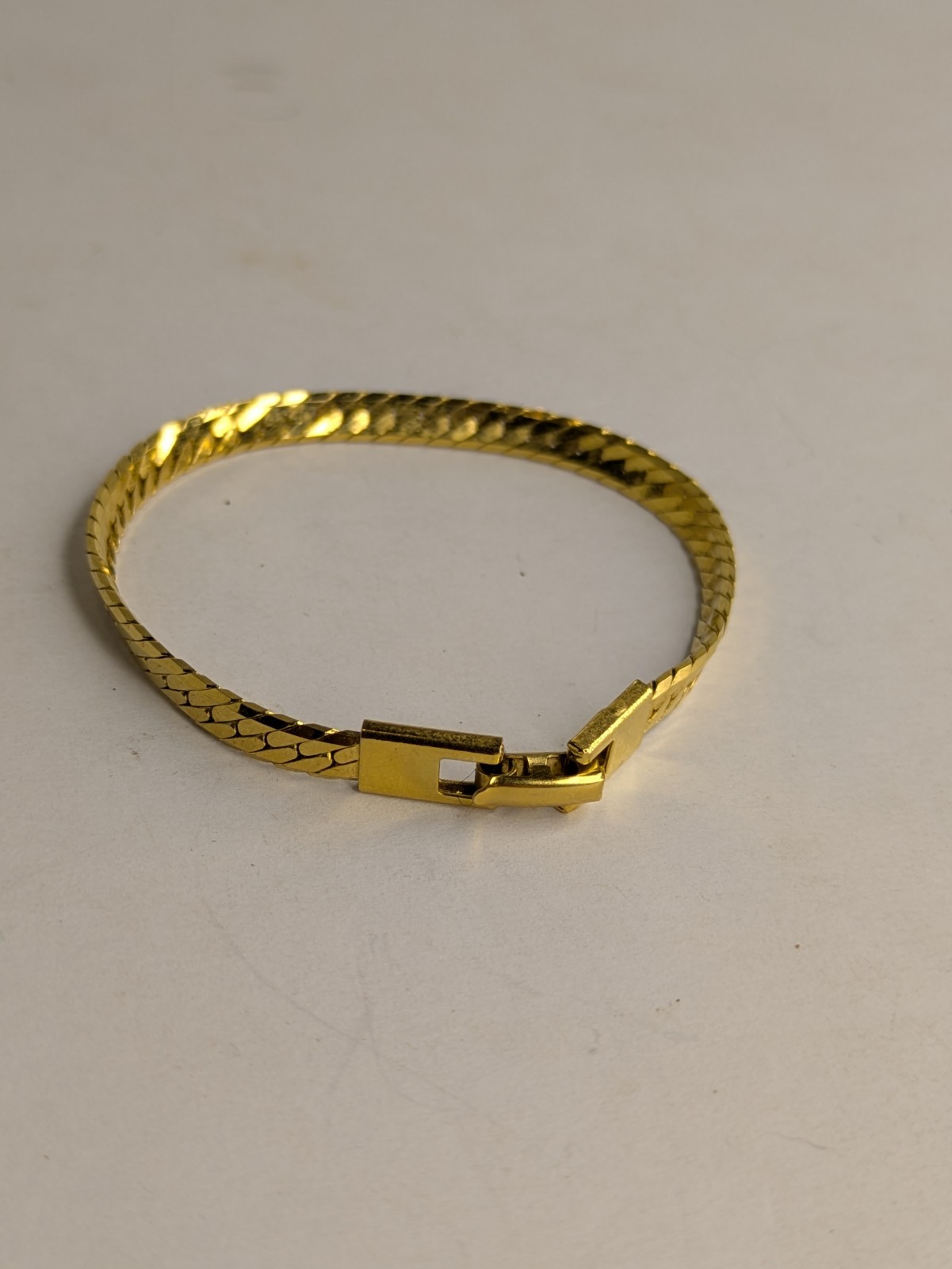 Vintage Napier Signed Textured Gold Tone Herringbone Bracelet