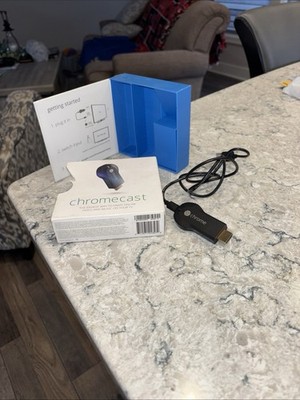Google Chrome Cast 1st Generation WiFi HDMI Streaming Media Player in Box