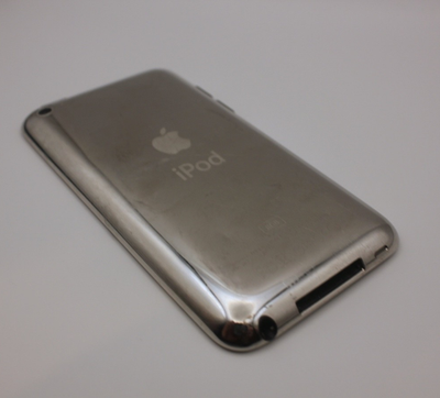 Jailbroken Apple iPod Touch 4th Generation - 8GB - Loaded With