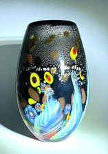 Dekorative  Vase-Murano-farbloses Glas, schwarz unterfangen-feine Einschmelzung