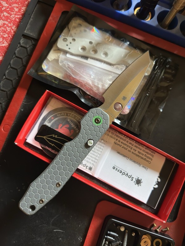 Spyderco Smock CPM CruWear: Skiff: Cerebus: MetonBoss: LynchNW: RGT