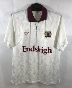 burnley 3rd kit