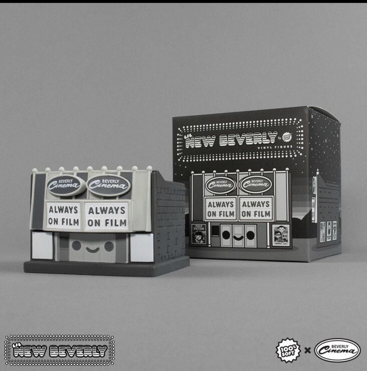 Quentin Tarantino 1/400 100% Soft B&W Variant Lil New Beverly Figure