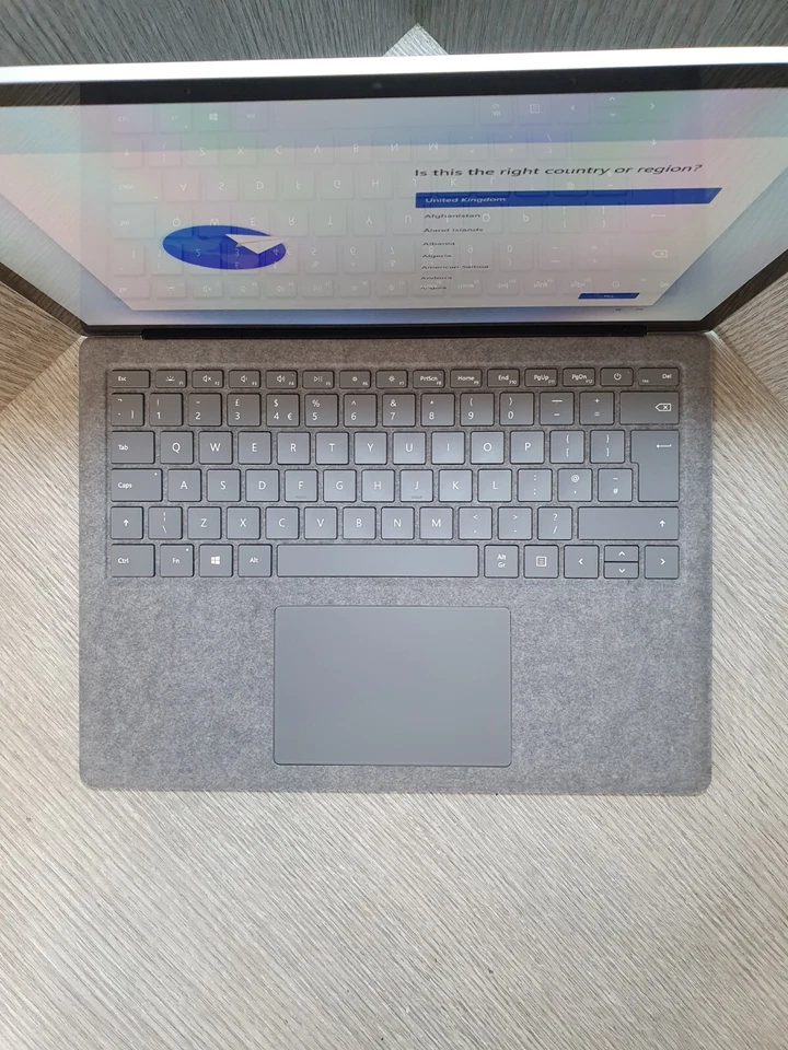 Microsoft Surface 3 13.5" i7-1065G7 @ 1.3GHz 16GB DDR4 256GB NVMe Grade B EI1704 - Image 3 of 4