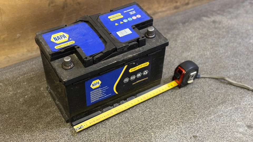 Batería AGM Original NAPA 70Ah Para Mercedes AUDI BMW VW FORD KIA - Imagen 3 de 4