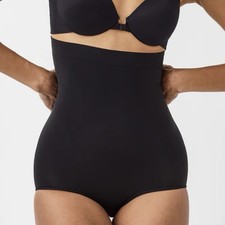 SPANXsculpt Seamless Power High-Waisted Brief 2746 Very Black Small NWT