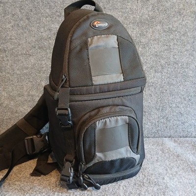 Lowepro Slingshot Camera Bag 102 AW  Black/Gray