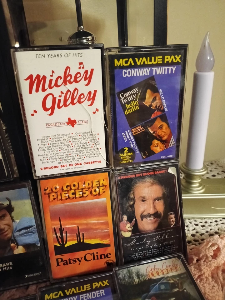 Country Music Cassettes Lot #2: Loretta Lynn, Freddy Fender, Ronnie Milsap, Patt - Image 3 of 4