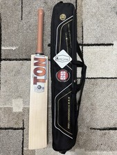 Ton Vertu Cricketschläger - Premium Grade 2 English Willow