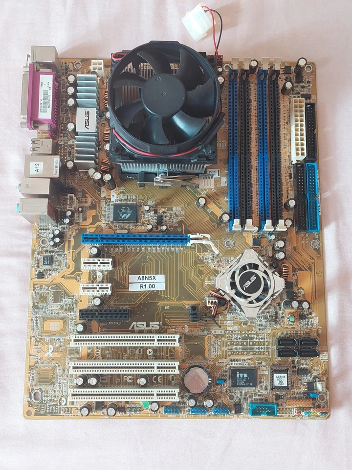 ASUS A8N5X AMD Socket 939 ATX Motherboard+CPU AMD Athlon 64 3000+ 1.8GHz+BP - Image 2 of 4