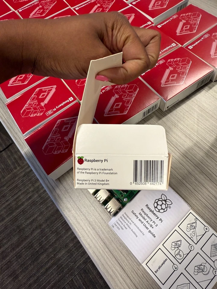 Raspberry Pi 3 Model B+ - 1.4GHz Quad-Core, 1GB RAM, WiFi & Bluetooth - New - Image 3 of 4