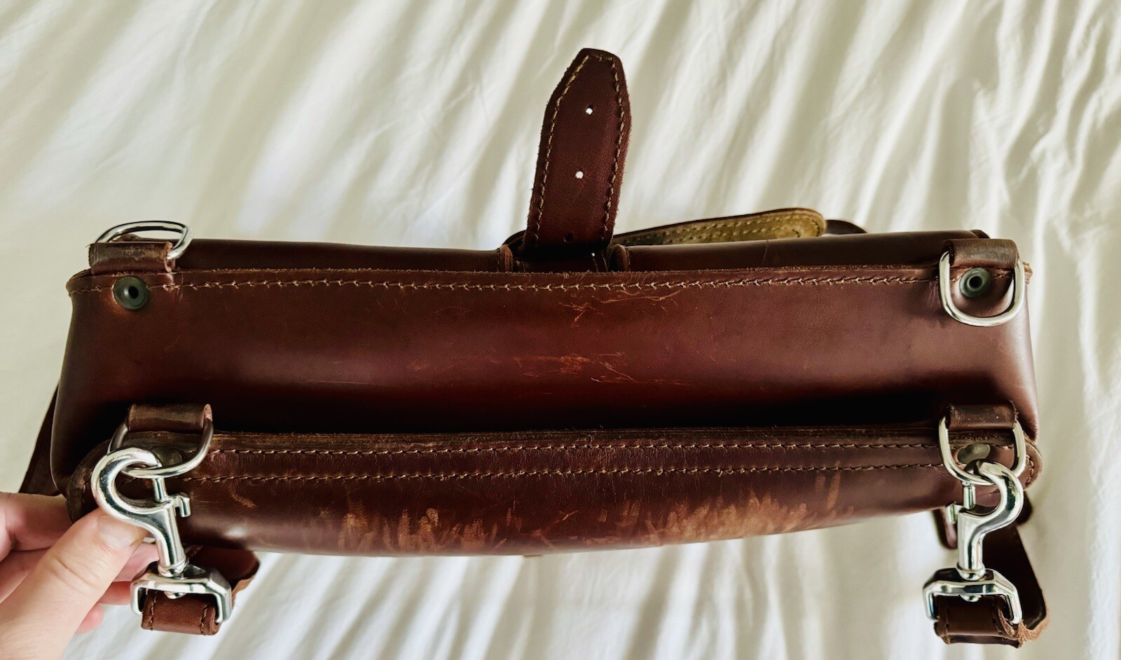 Saddleback Leather Thin Front Pocket Briefcase (Chestnut) FREE 49