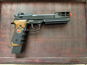 Barry Burton Model Samurai Edge Version II Model Biohazard Revelations MINT AUTO