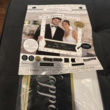 Amscan Wedding Customizable Giant Photo Frame, multi sizes, Multicolor